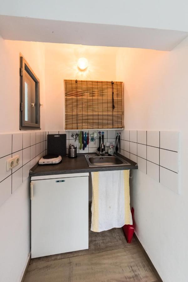 ホテル Penge Bungalok Balatonalmádi エクステリア 写真